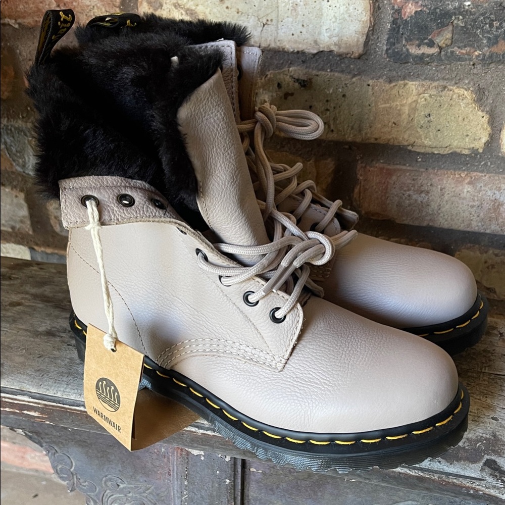 Dr. Martens 1460 SERENA FAUX FUR LINED VIRGINIA LACE UP BOOTS
